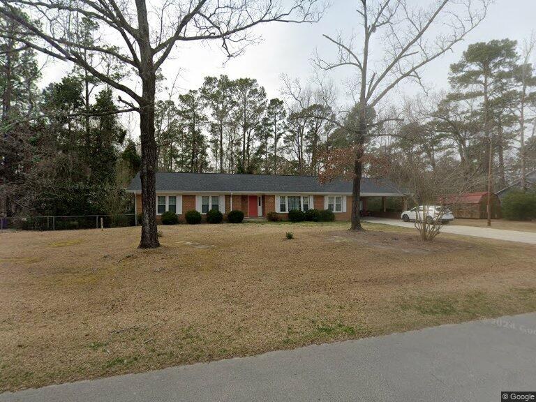 Front elevation of 2213 Colony Plaza