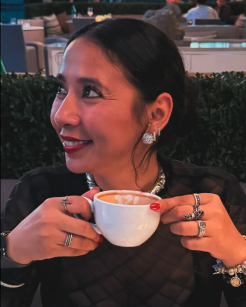 Portrait of Jeannette Quin, founder of QUIN Design + Build
